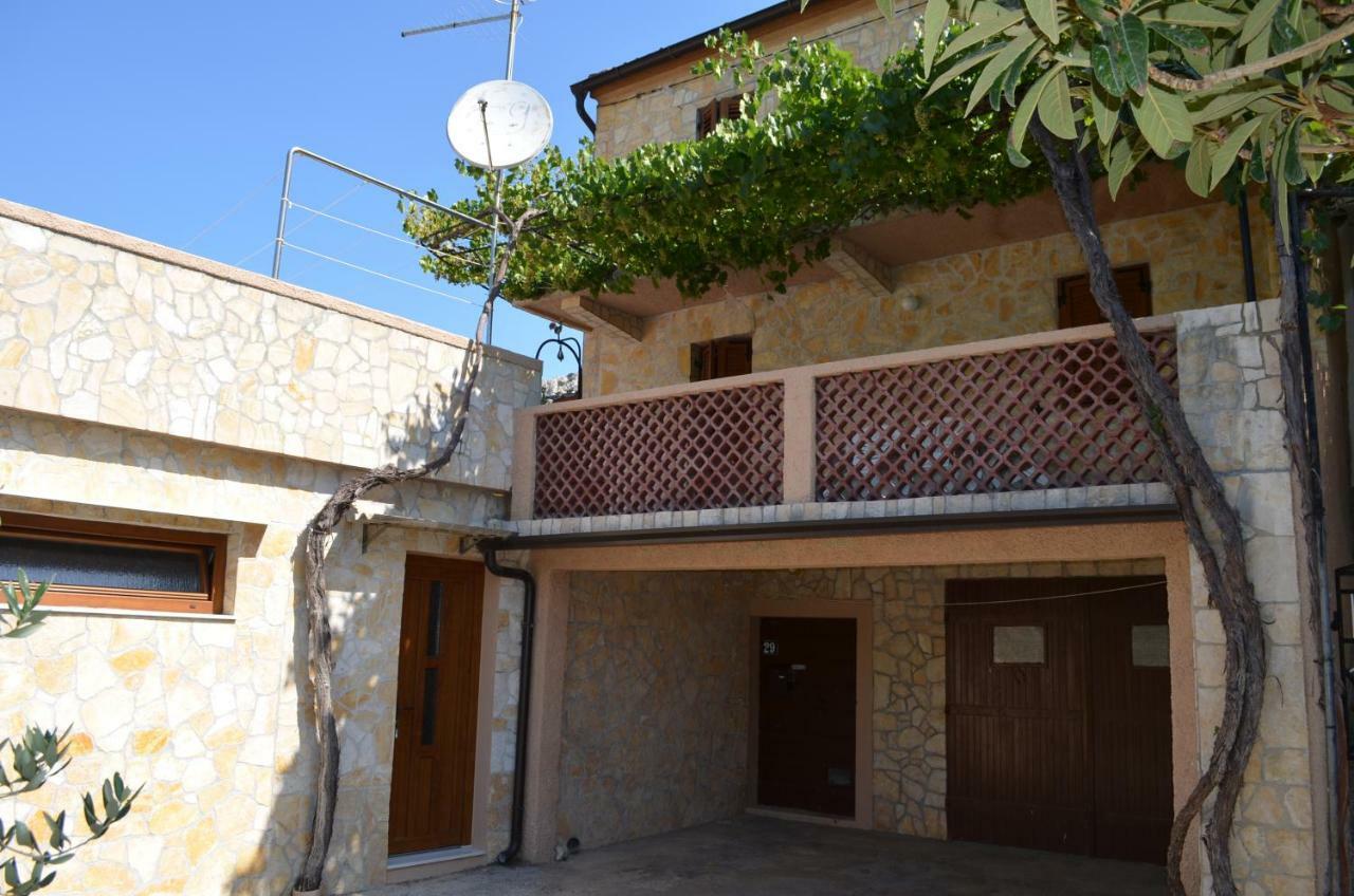 Holiday Home Garina Draga Bašćanska Екстериор снимка