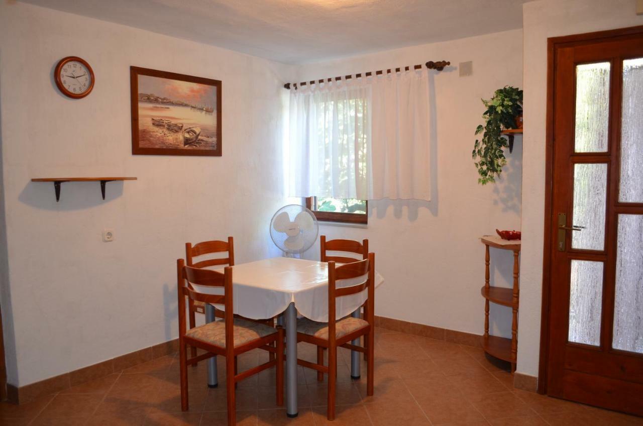 Holiday Home Garina Draga Bašćanska Екстериор снимка